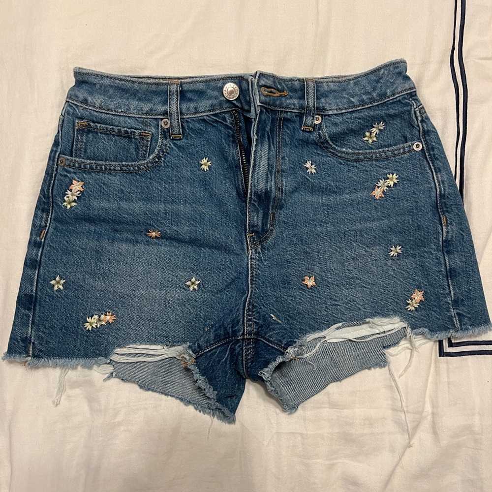American Eagle mom shorts